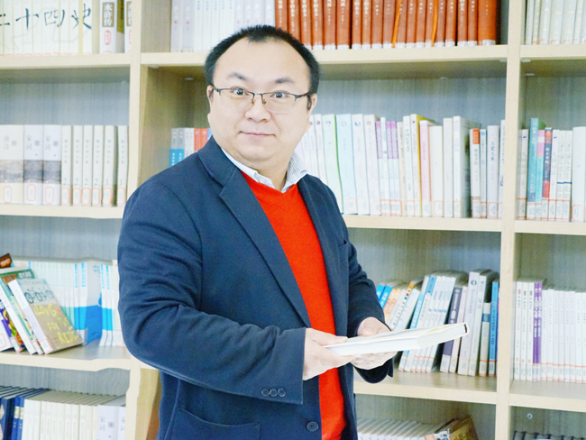 高中部-数学组-徐文刚-横板1.jpg